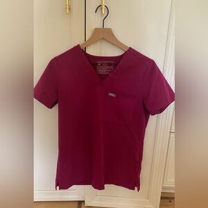 Figs xs Catarina dark magenta scrub top NWOT
